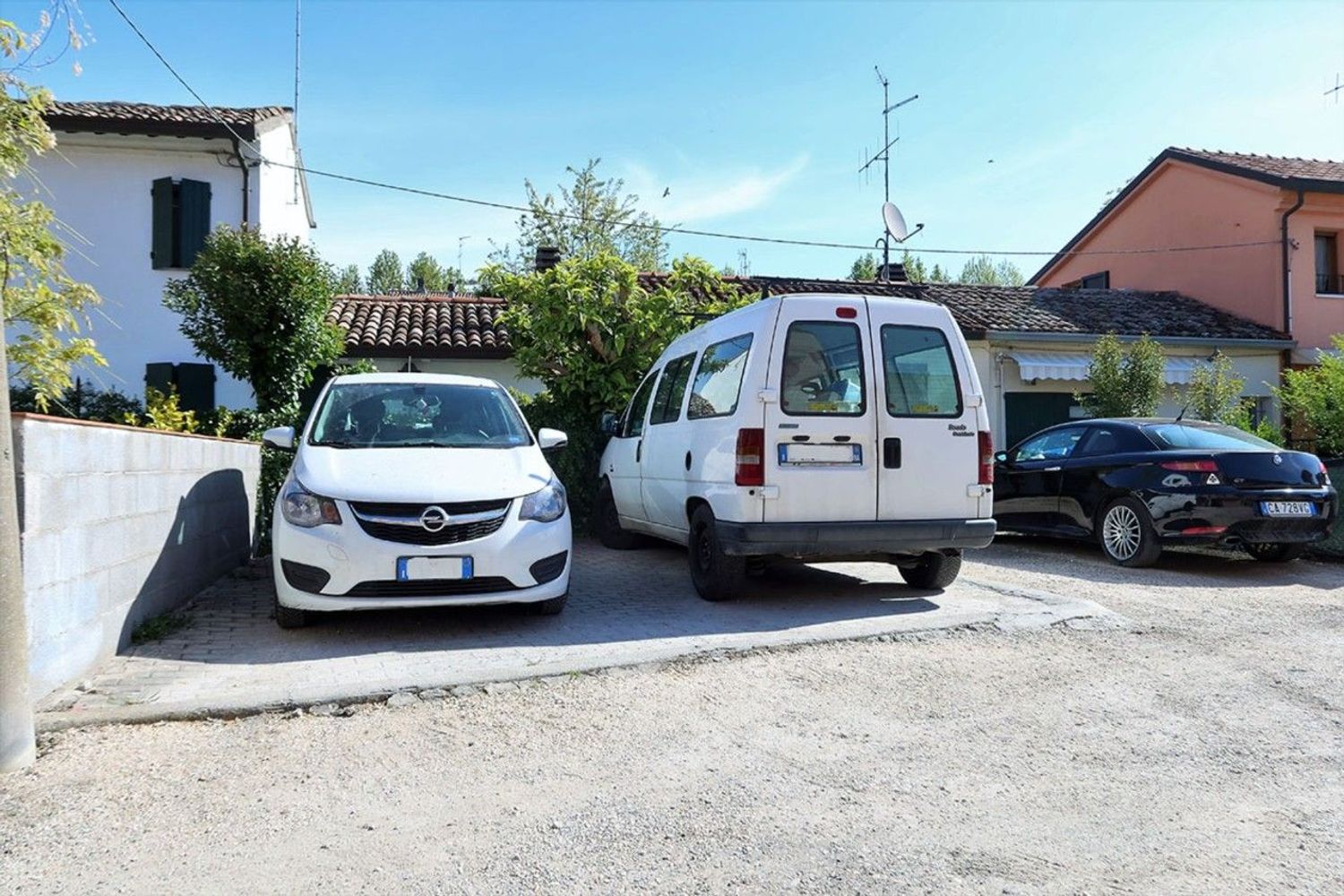 Box o garage in vendita a Ravenna