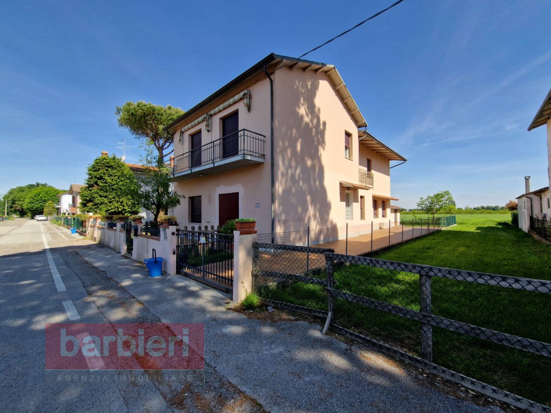 Villetta bifamiliare in vendita a Ravenna, Castiglione di Ravenna