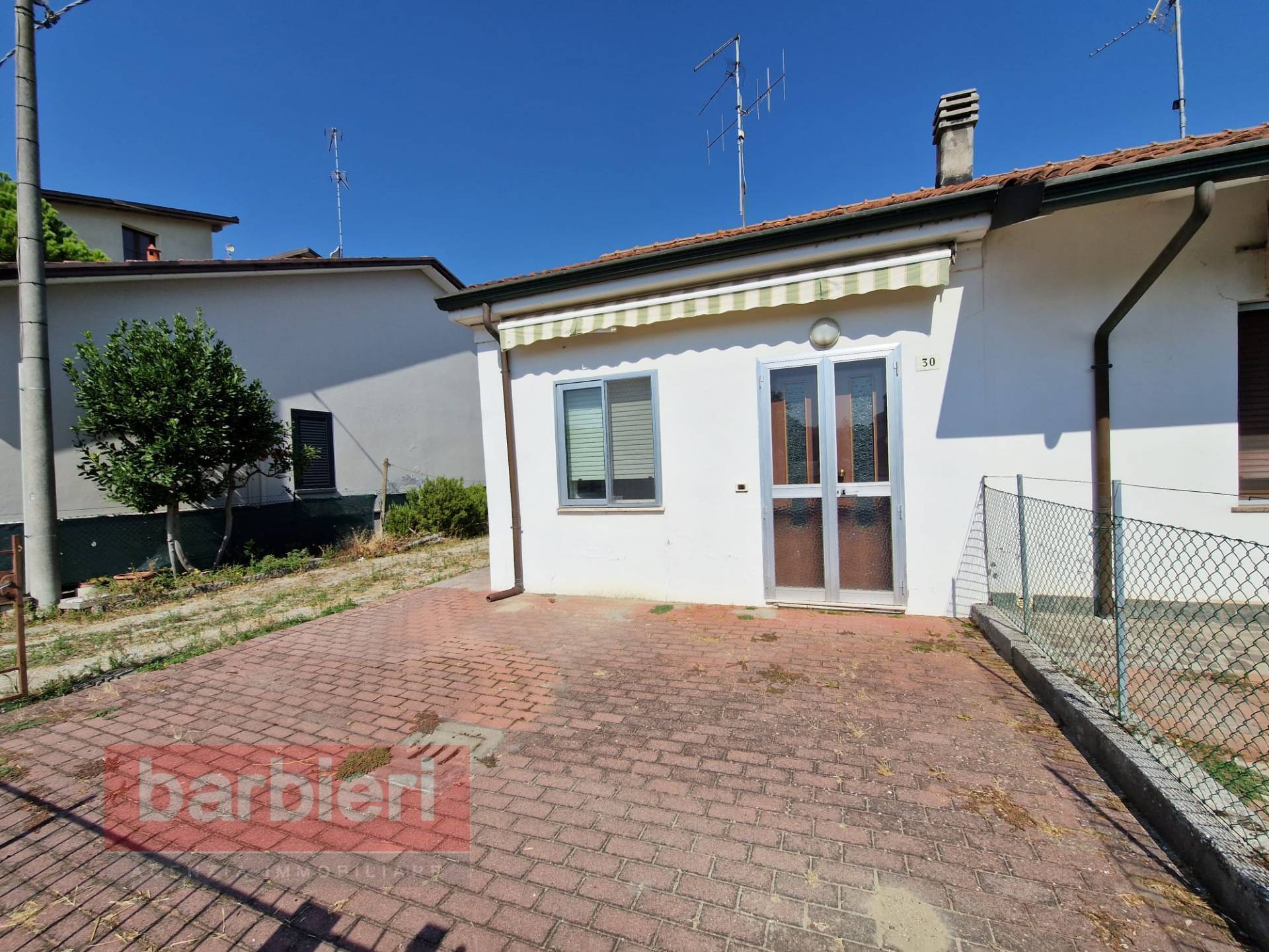 Villetta bifamiliare in vendita a Cervia, Villa Inferno