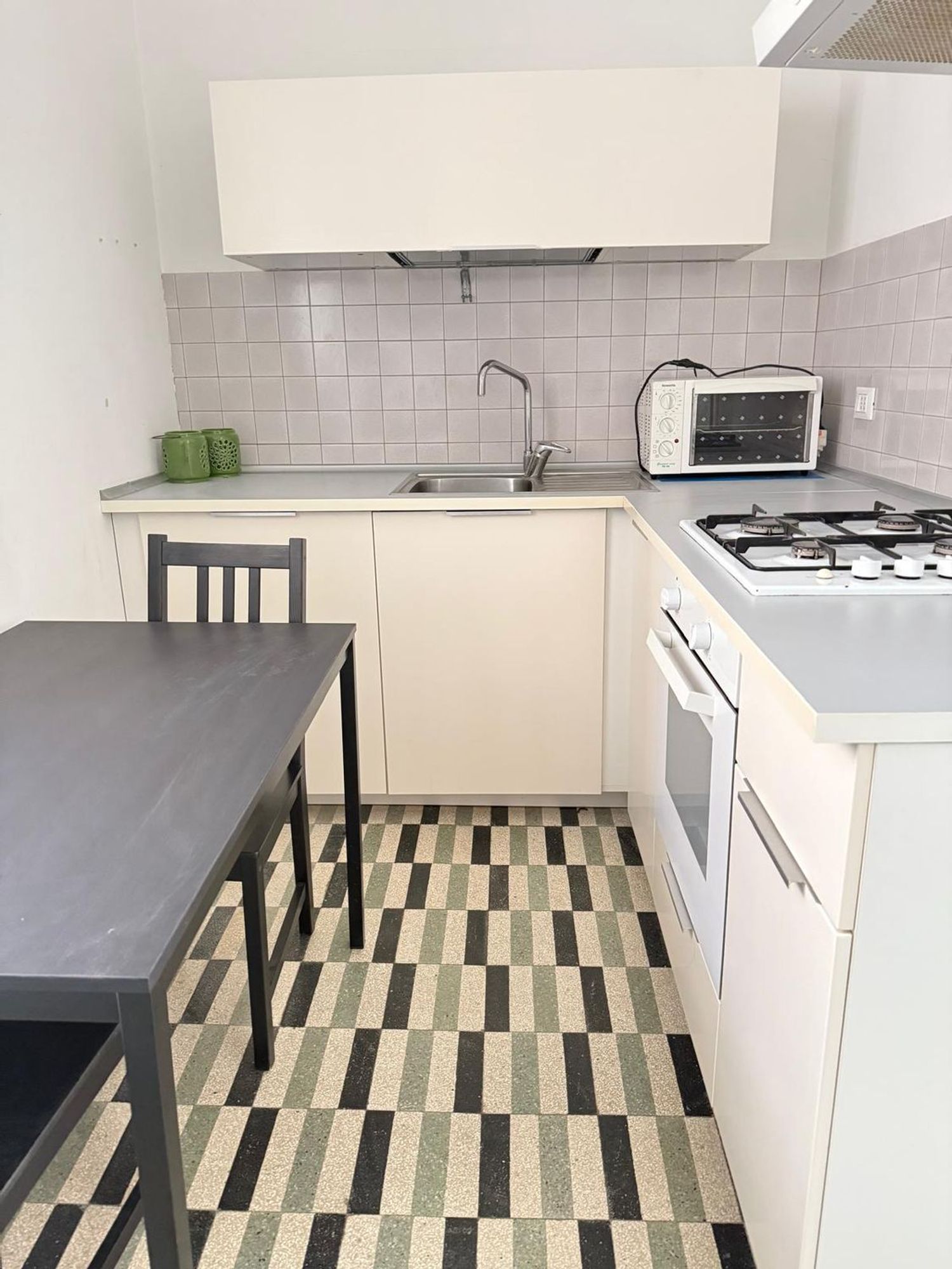 Trilocale in affitto in via della maestranza 0, Siracusa