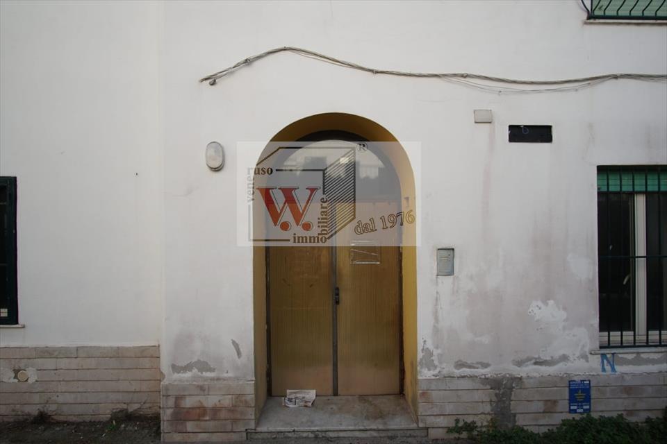 Stabile/Palazzo da ristrutturare in corso vittorio colonna 9, Ischia