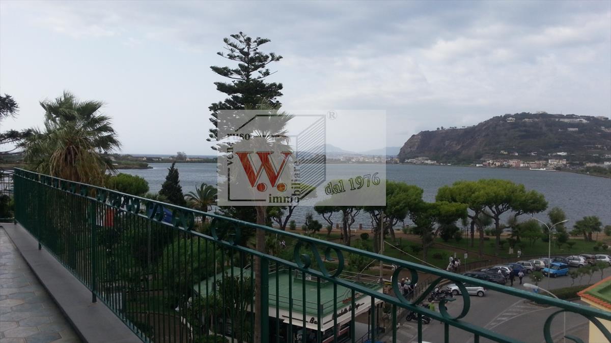 Attico in vendita, Bacoli lungolago