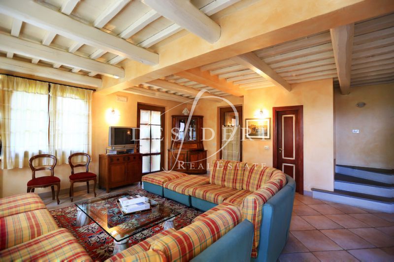 Rustico con giardino a Scansano