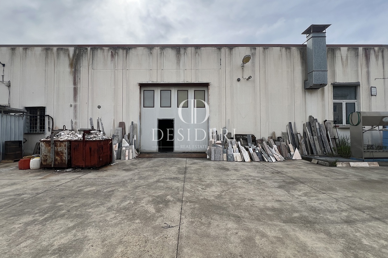 Capannone in vendita in strada statale 1 aurelia, Orbetello