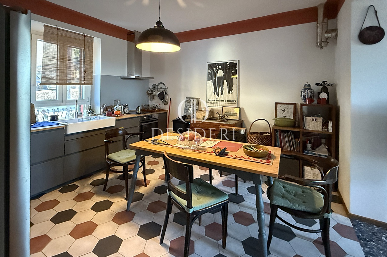 Villa con giardino in traversa del toro, Roccastrada