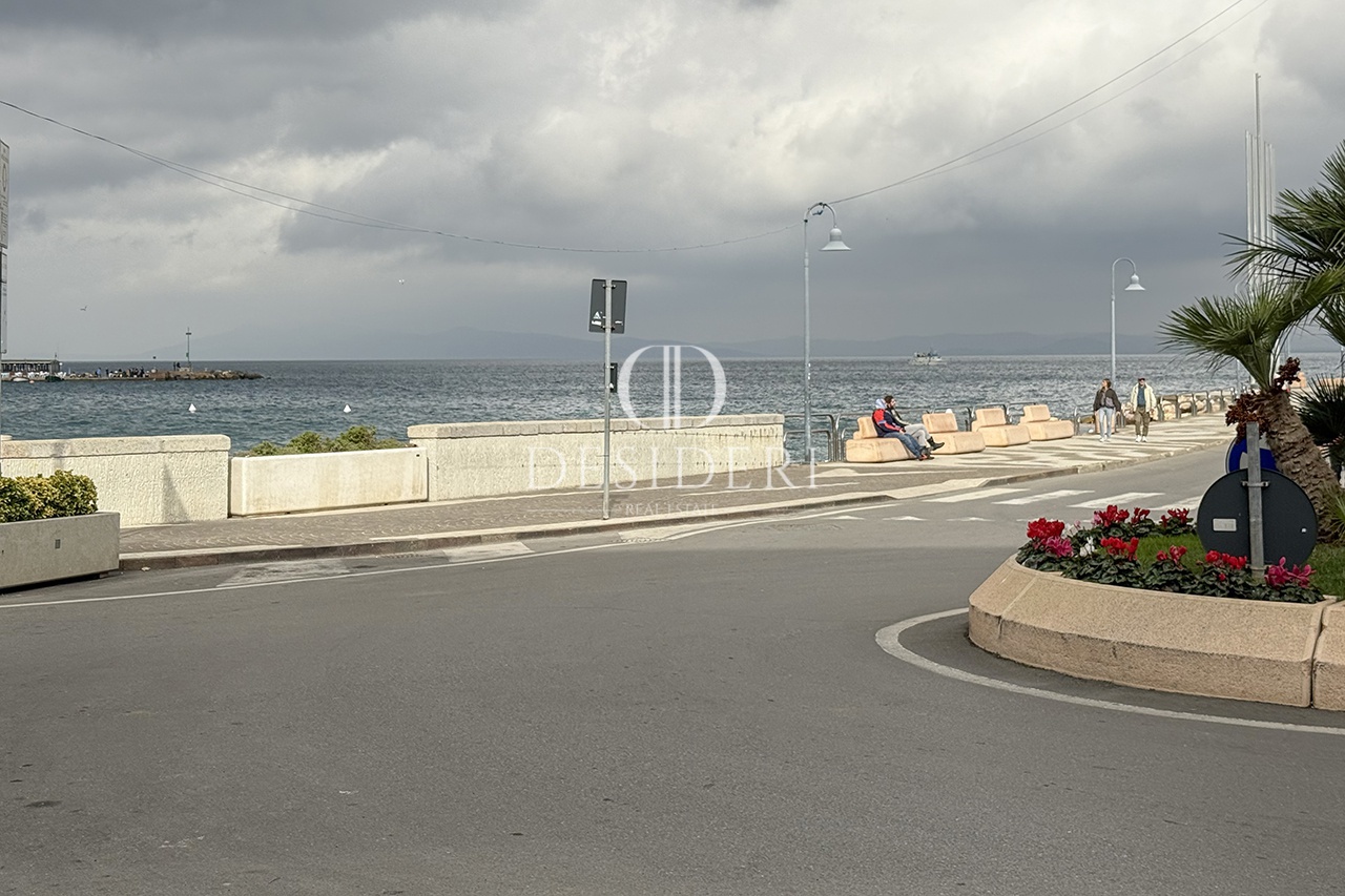 Attivit� commerciale in vendita in piazza vittorio emanuele, Monte Argentario