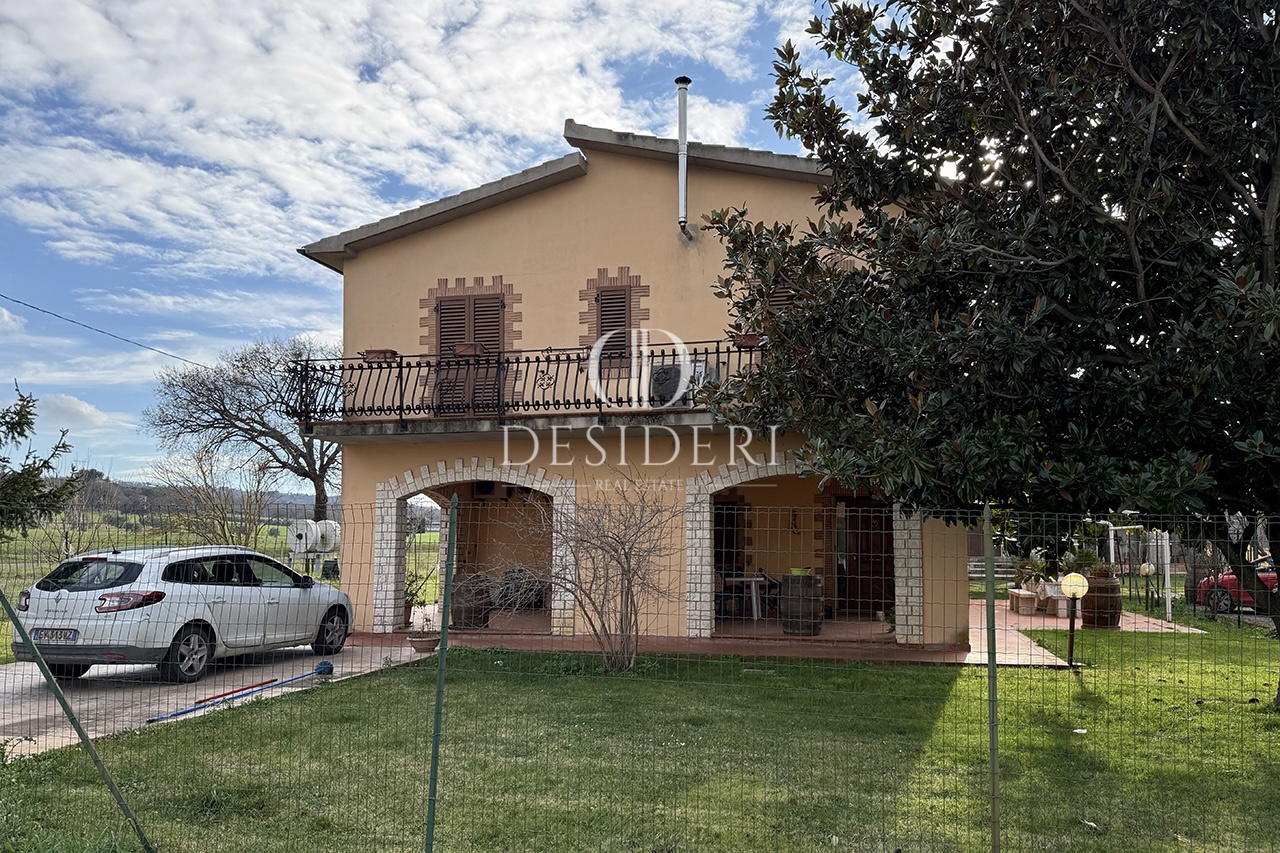 Attivit� commerciale con giardino in loc. pianetti di montemerano, Manciano