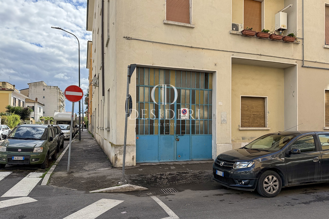 Laboratorio da ristrutturare in via trento, Grosseto