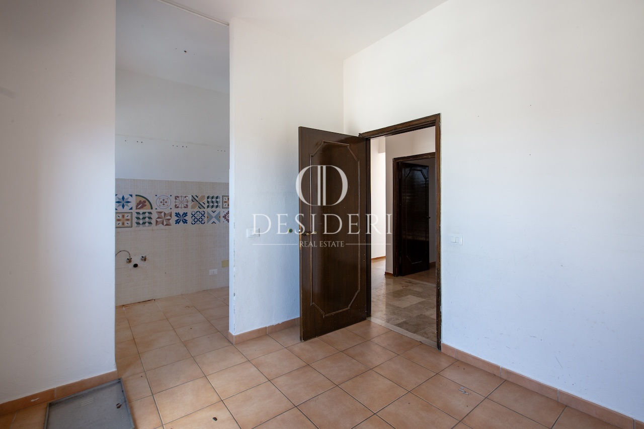 Attico con terrazzo in via santorre di santarosa, Grosseto