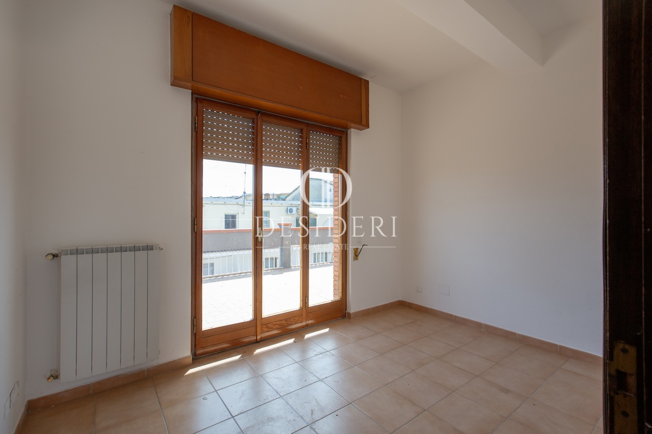 Attico con terrazzo in via santorre di santarosa, Grosseto