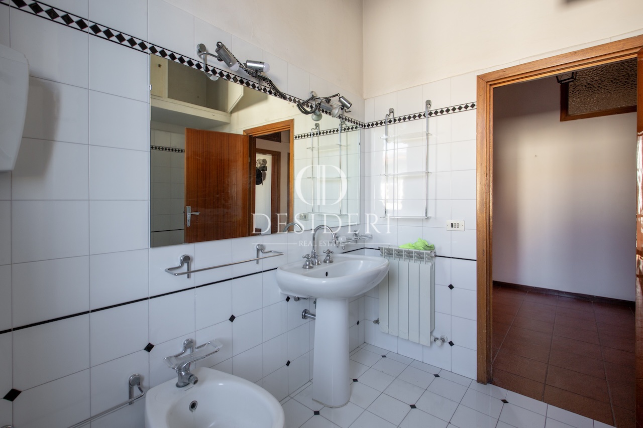 Casa indipendente con terrazzo in via rosellana, Grosseto