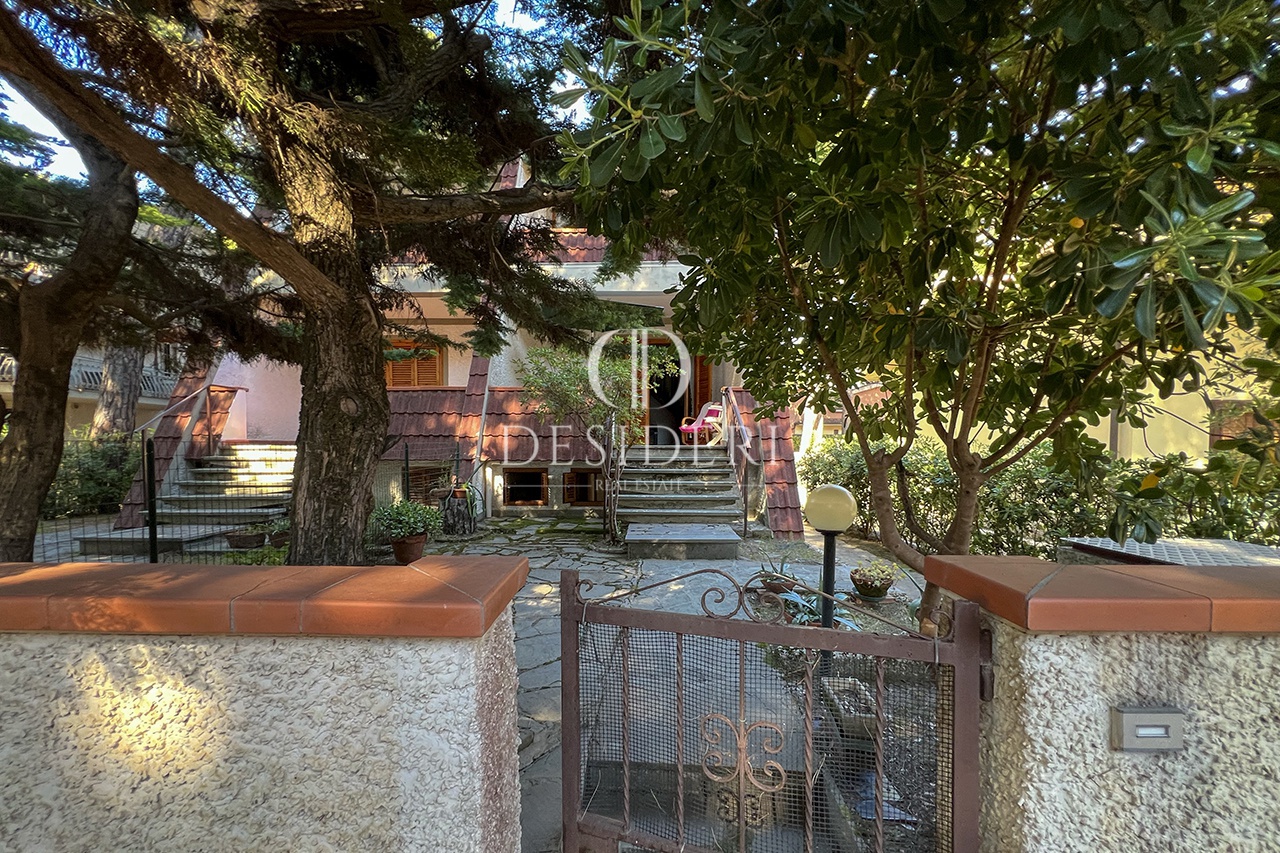 Appartamento con giardino in via delle viole, Grosseto