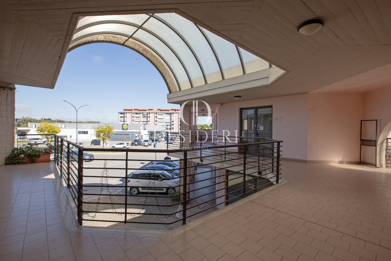 Ufficio con terrazzo in via svizzera, Grosseto