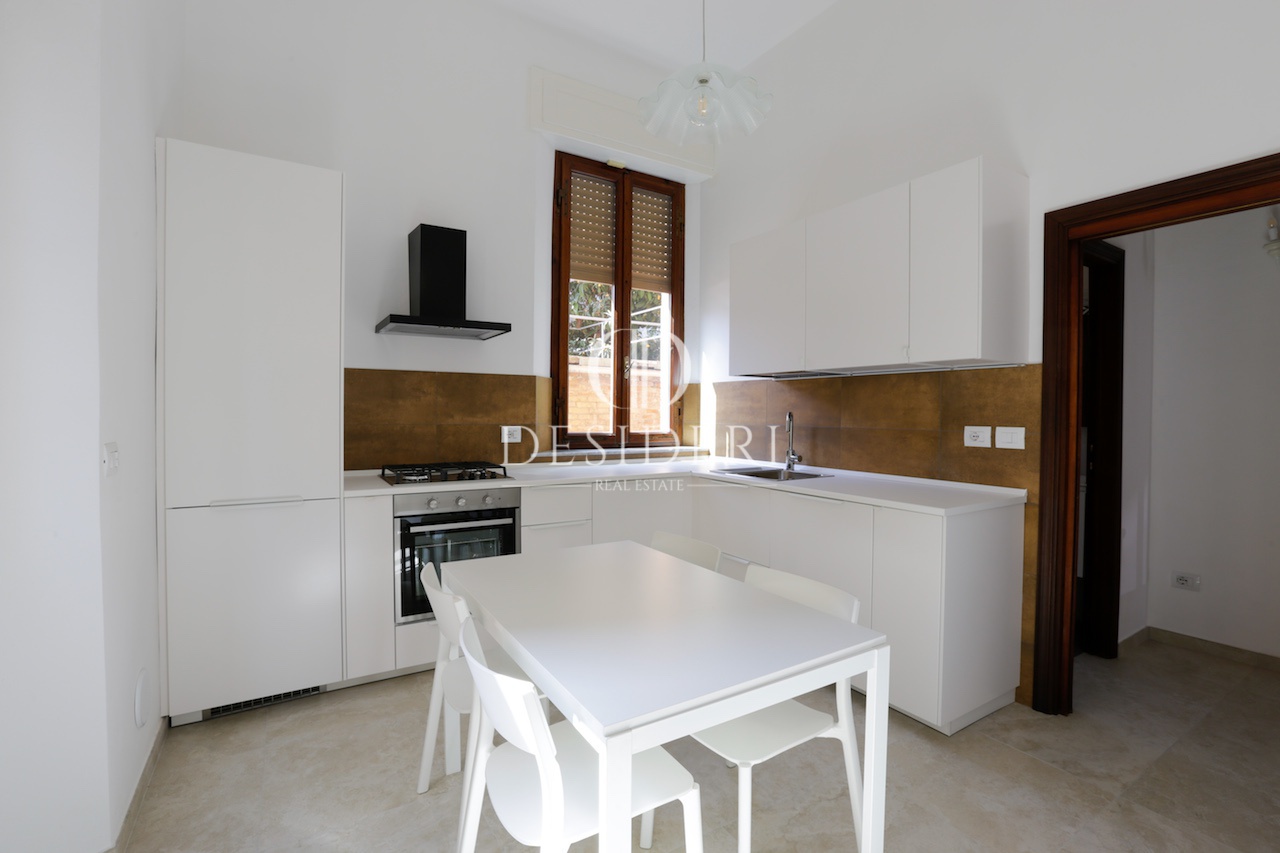 Casa indipendente con terrazzo in via sonnino, Grosseto