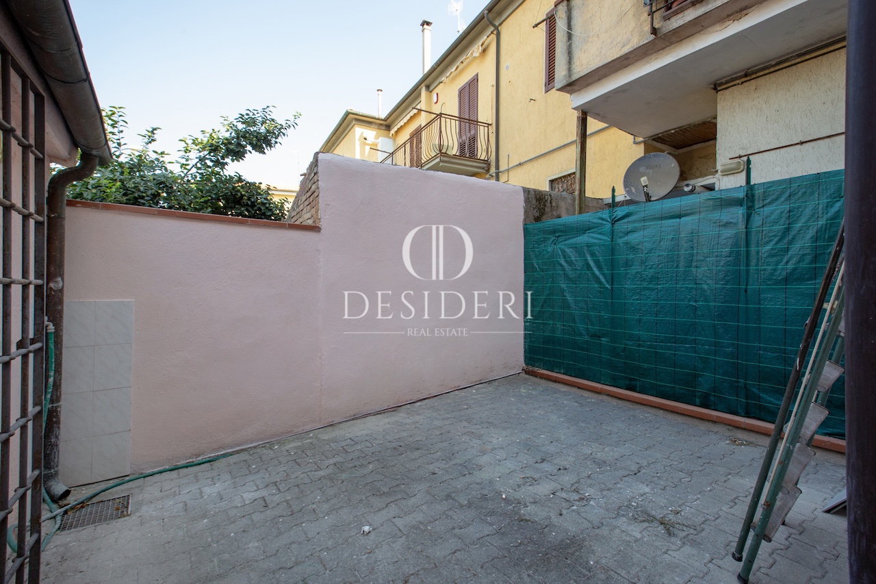 Attivit� commerciale con giardino in via dei mille, Grosseto
