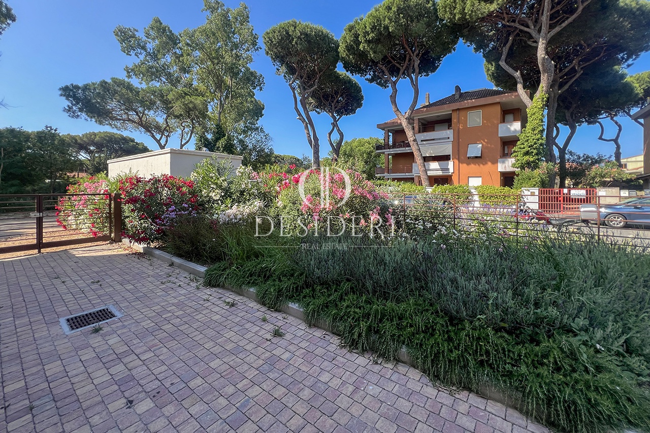 Trilocale con giardino in via del navigatore, Grosseto