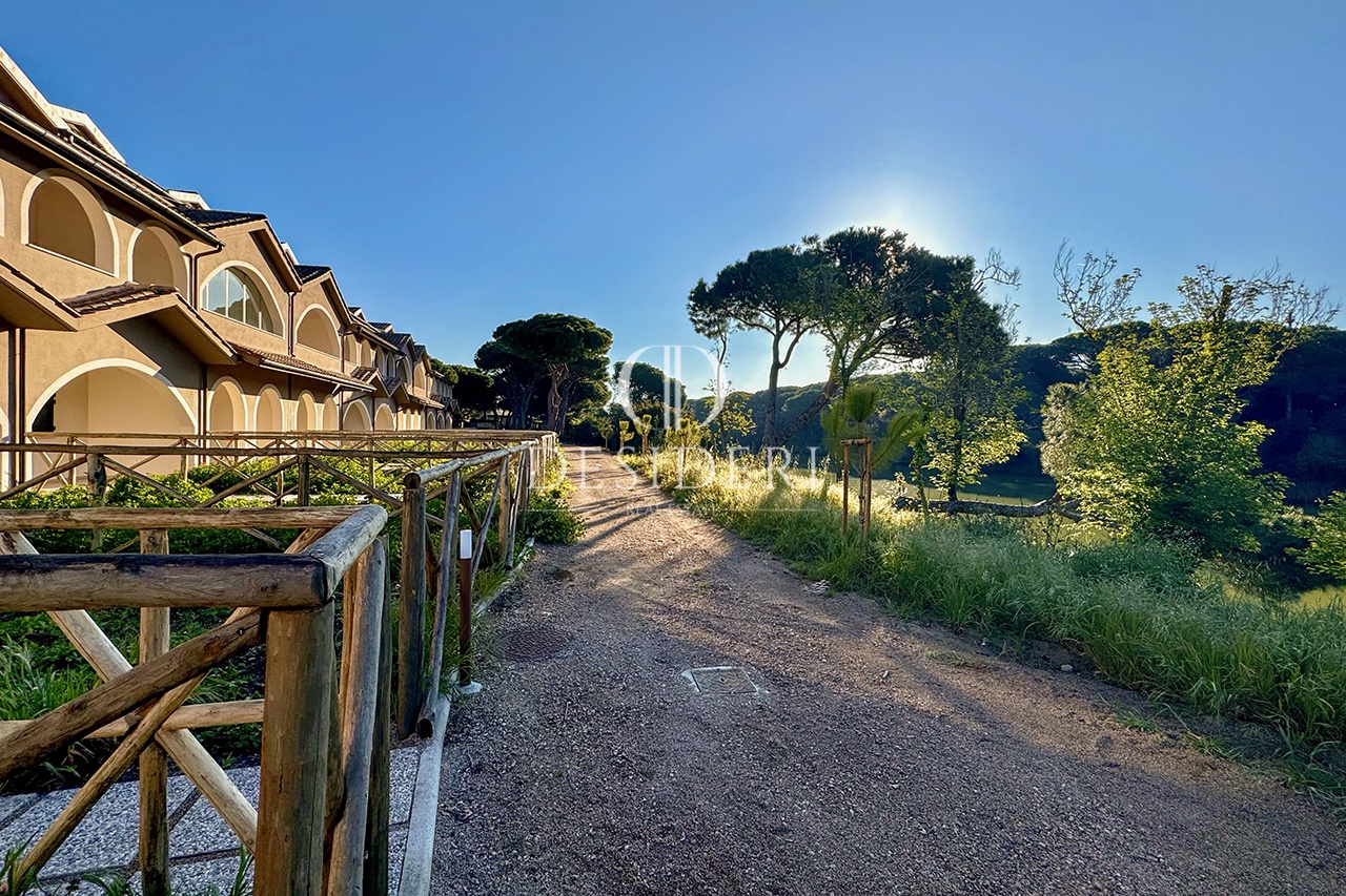Trilocale con giardino in via del navigatore, Grosseto