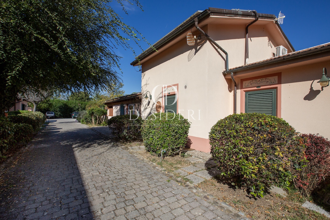 Casa indipendente arredata in affitto in via del commendone, Grosseto