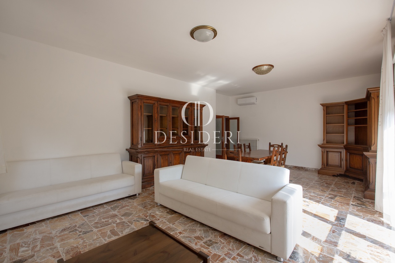 Casa indipendente in affitto in via del correggio, Grosseto