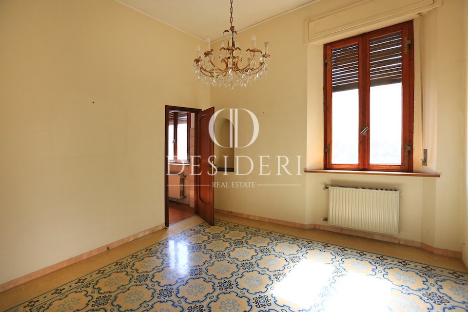Casa indipendente con giardino in via sonnino, Grosseto