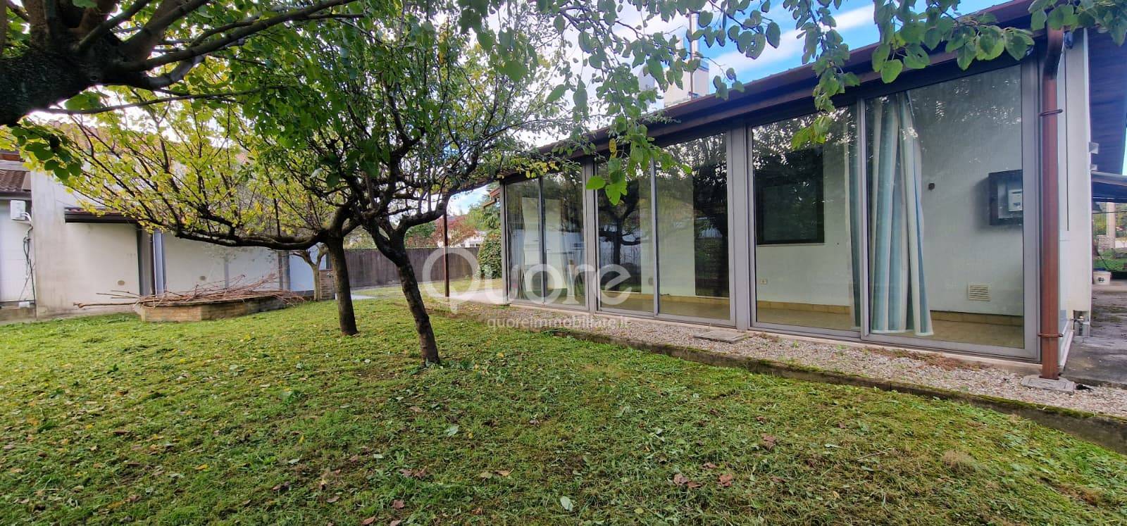 Casa indipendente in vendita a Buja, Sopramonte