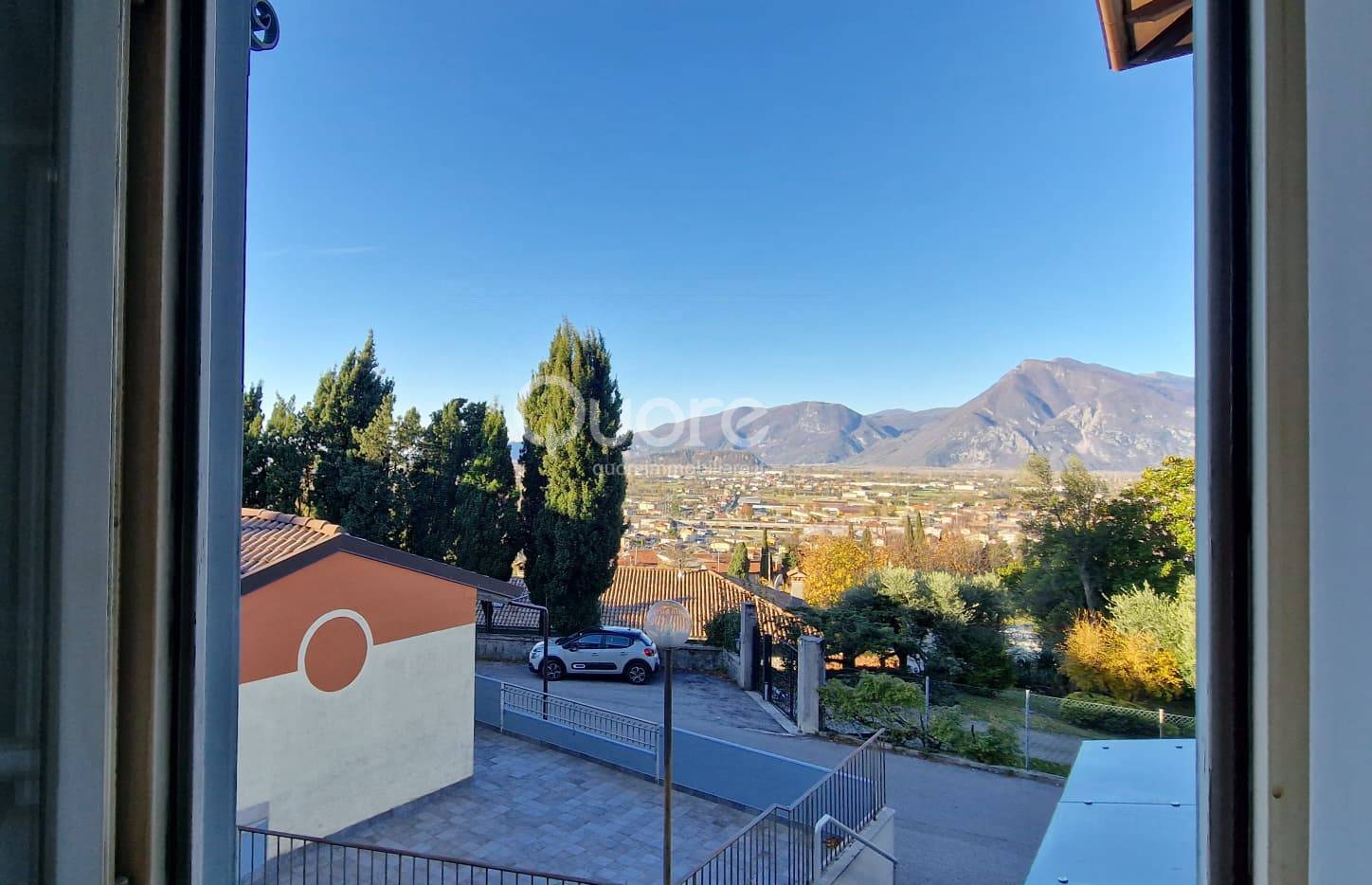 Appartamento in vendita a Gemona del Friuli, Gemona