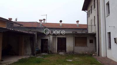 Casa in linea in vendita a Attimis