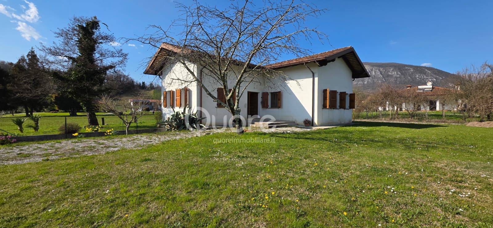 Casa indipendente in vendita a Nimis