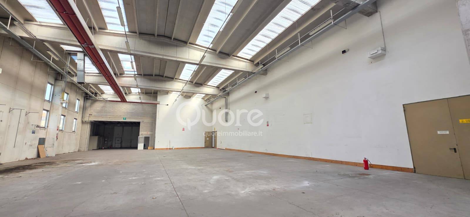 Capannone industriale in vendita a Tavagnacco, Feletto Umberto