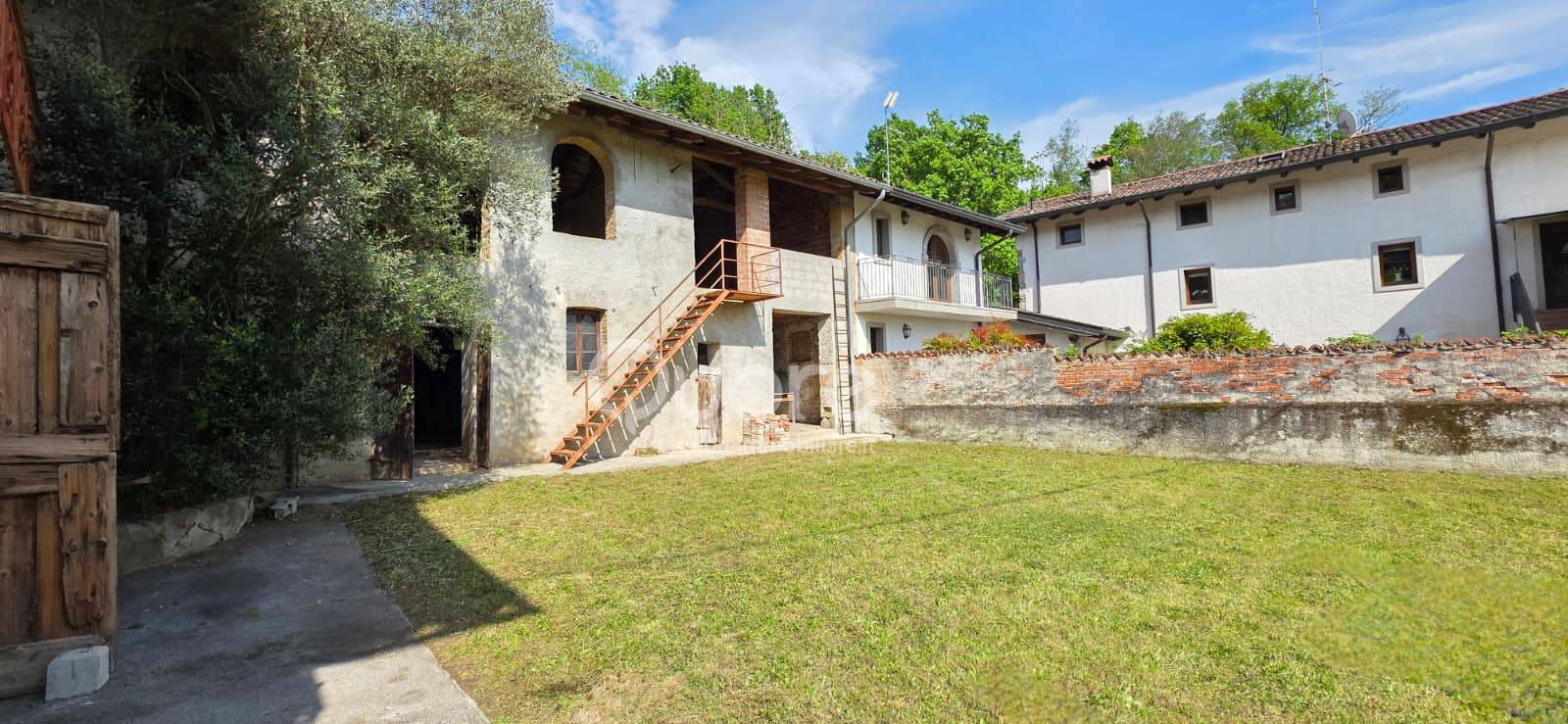 Casa in linea in vendita a Moruzzo
