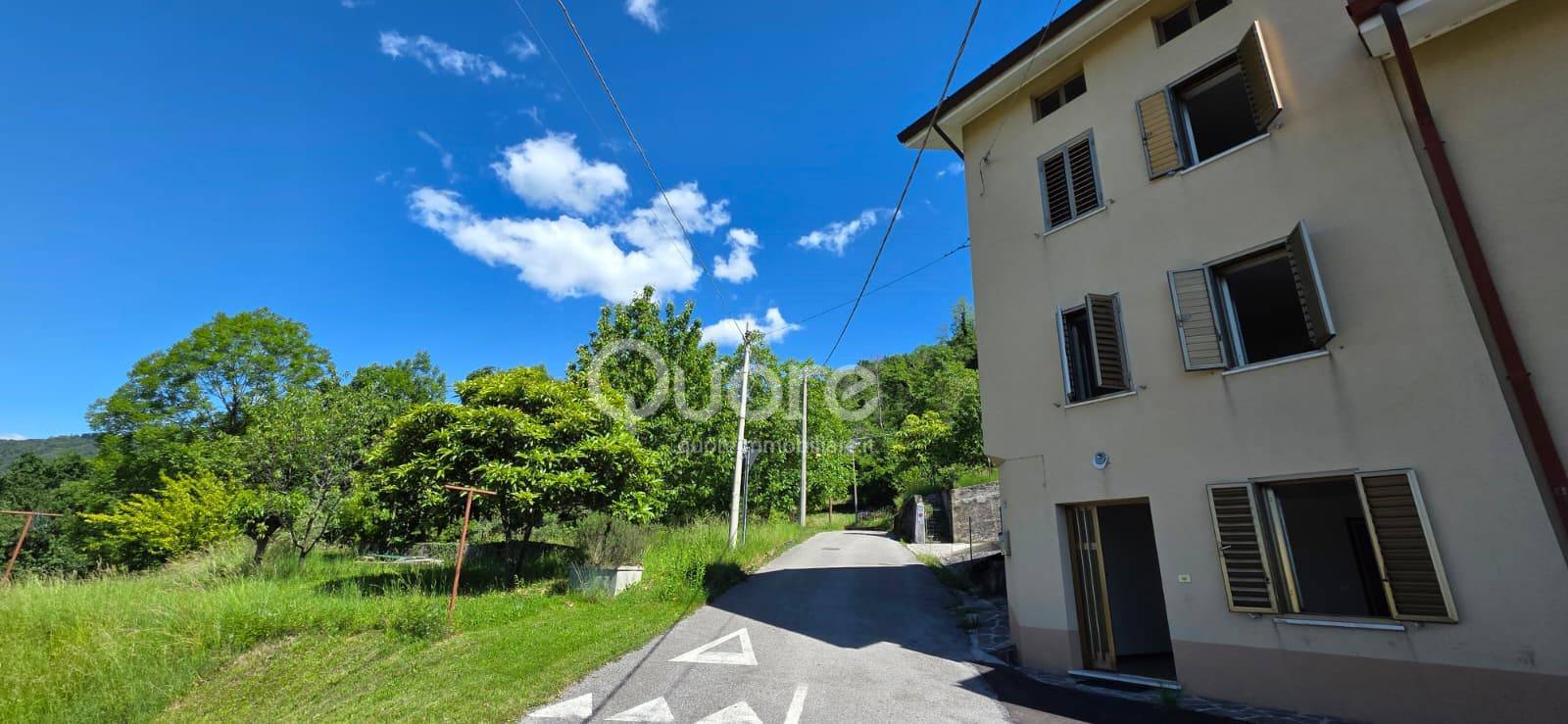 Casa in linea in vendita a Tarcento