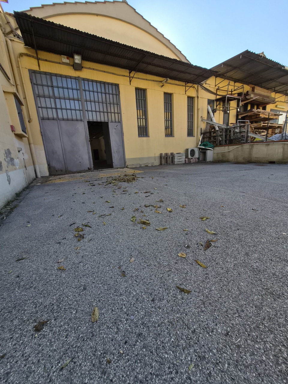 Capannone in affitto in via sem benelli, Montale