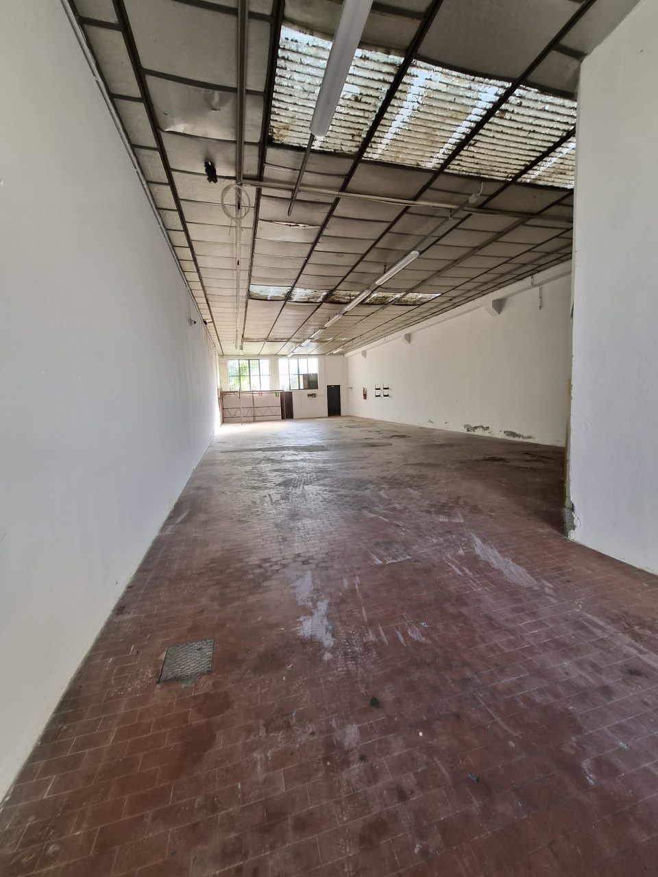 Capannone in affitto in via sem benelli, Montale