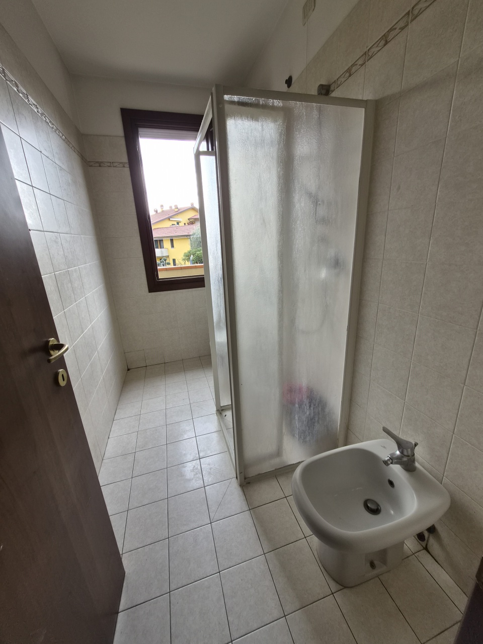 Bilocale in vendita in via isola di lero, Prato