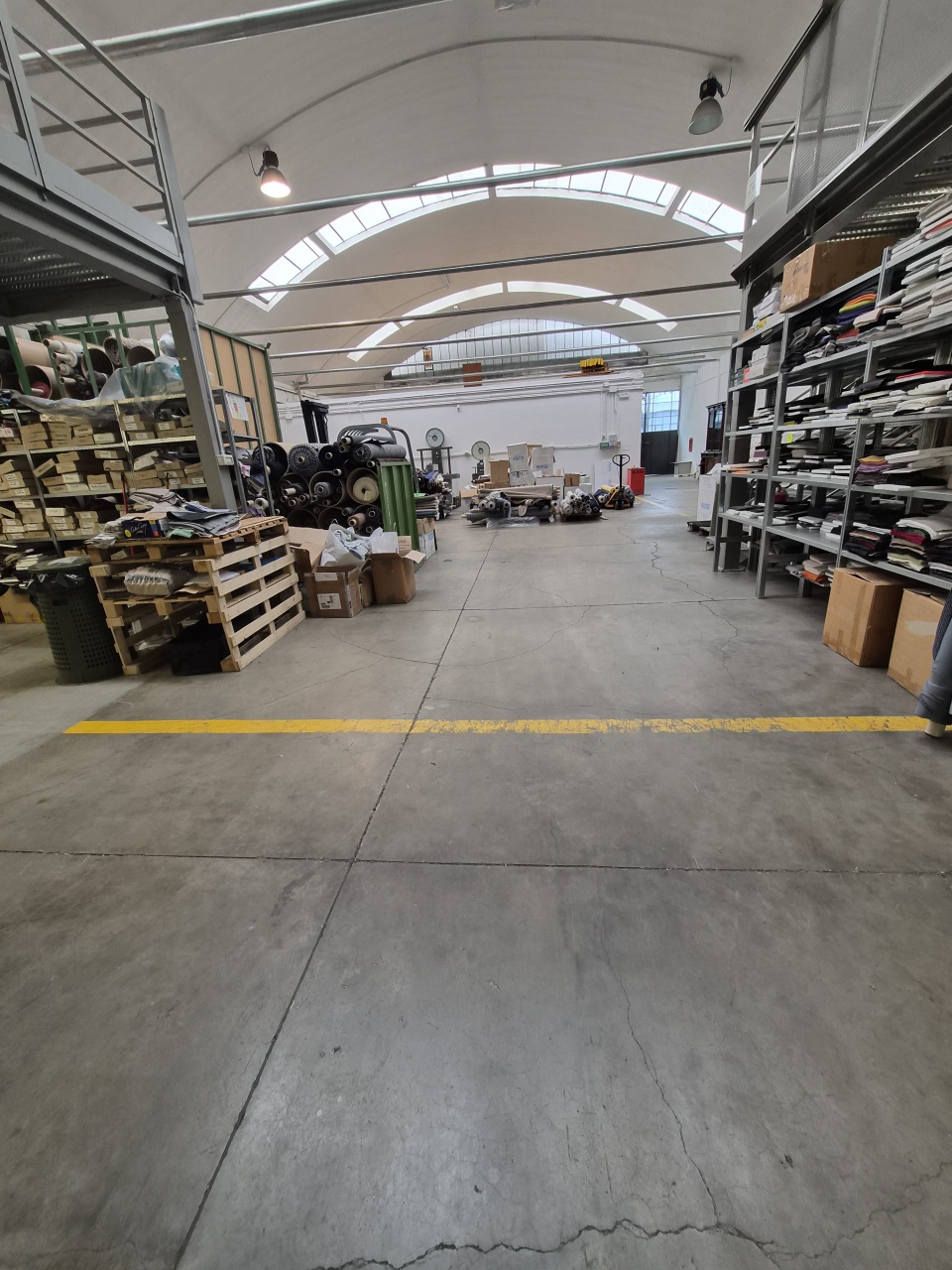 Capannone in affitto in viale labriola, Montemurlo