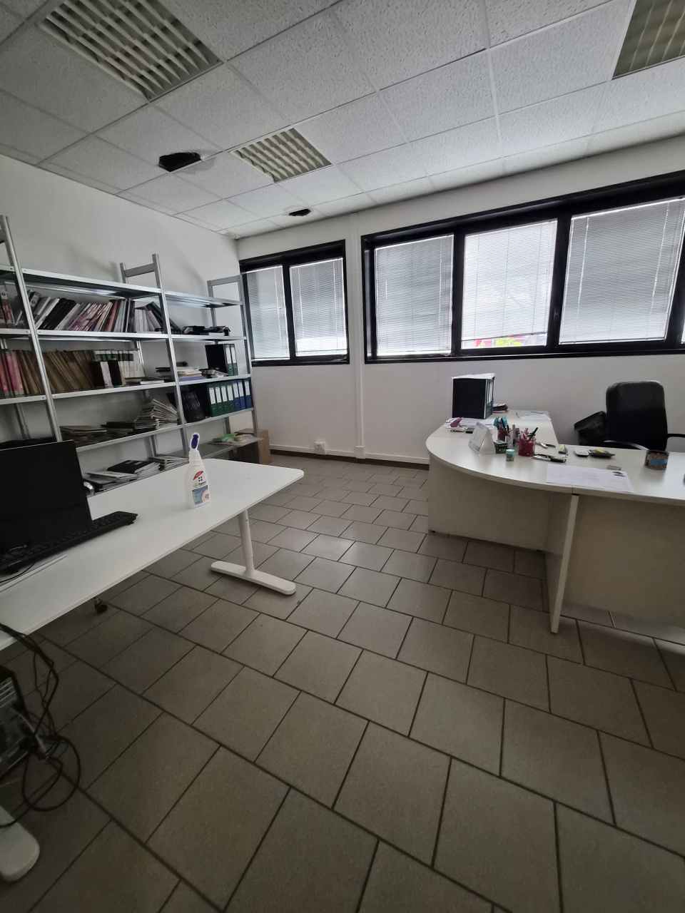 Capannone in affitto in viale labriola, Montemurlo