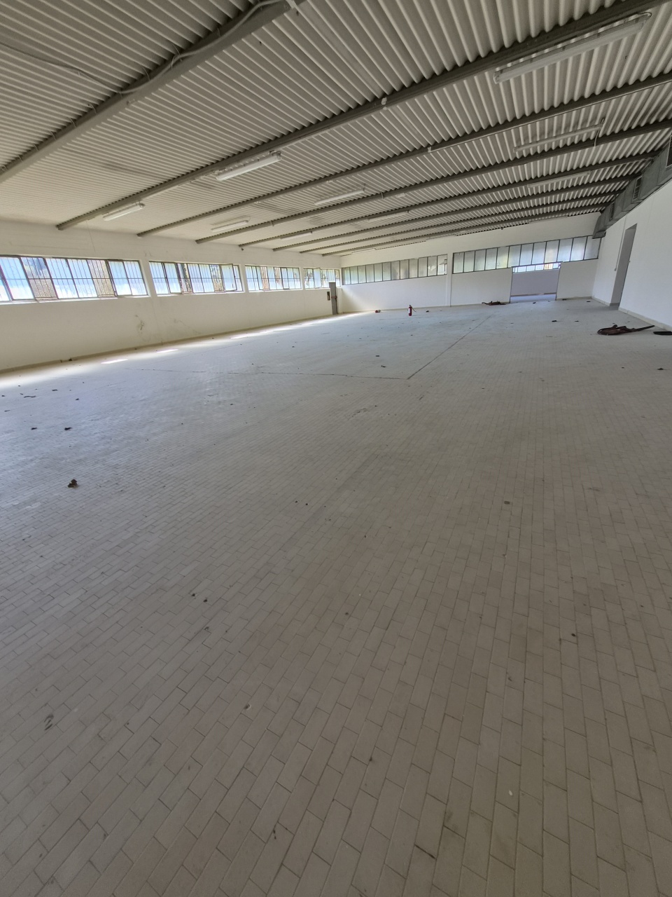 Capannone in affitto in via don lorenzo milani, Carmignano