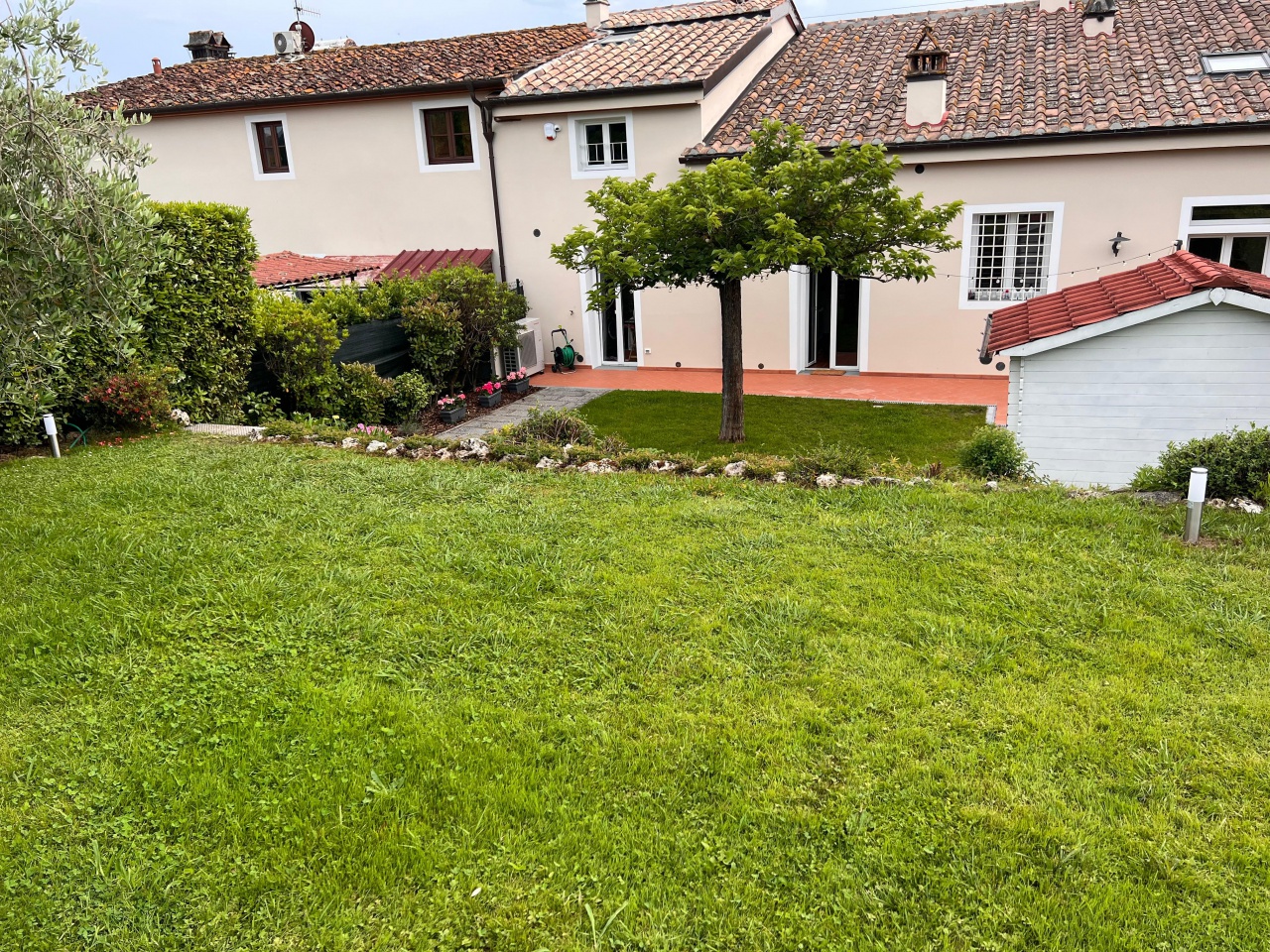 Rustico ristrutturato a Montale