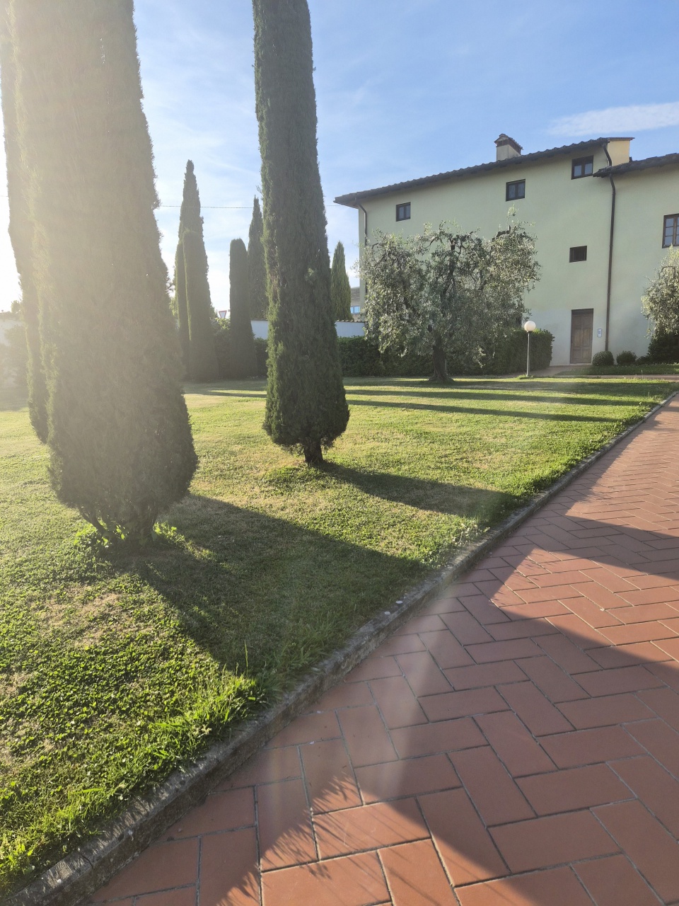 Bilocale con box in via bure vecchia nord, Pistoia