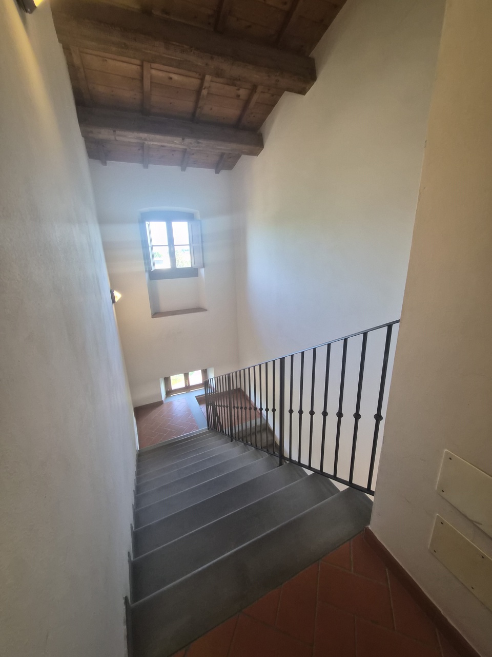 Bilocale con box in via bure vecchia nord, Pistoia