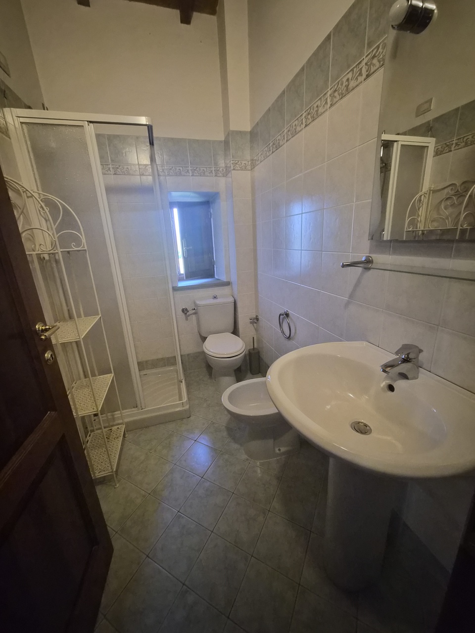 Bilocale con box in via bure vecchia nord, Pistoia