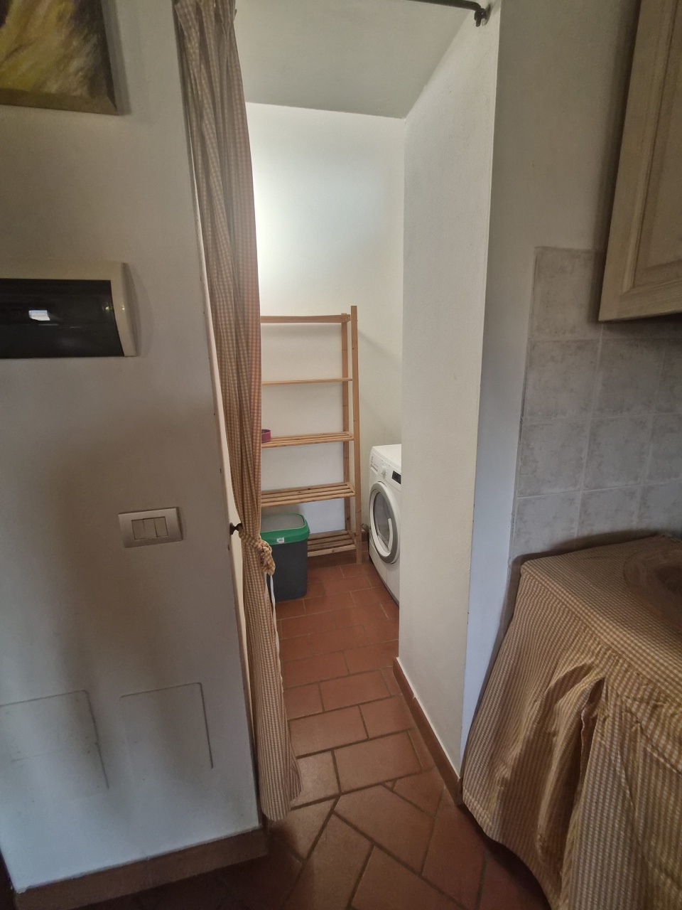Bilocale con box in via bure vecchia nord, Pistoia