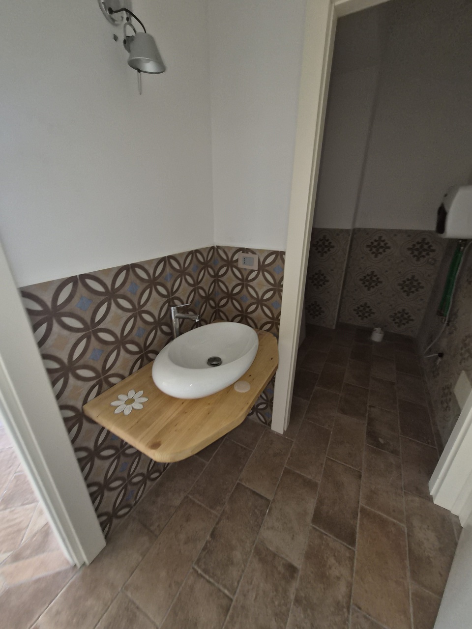 Laboratorio ristrutturato in via scarpettini, Montemurlo