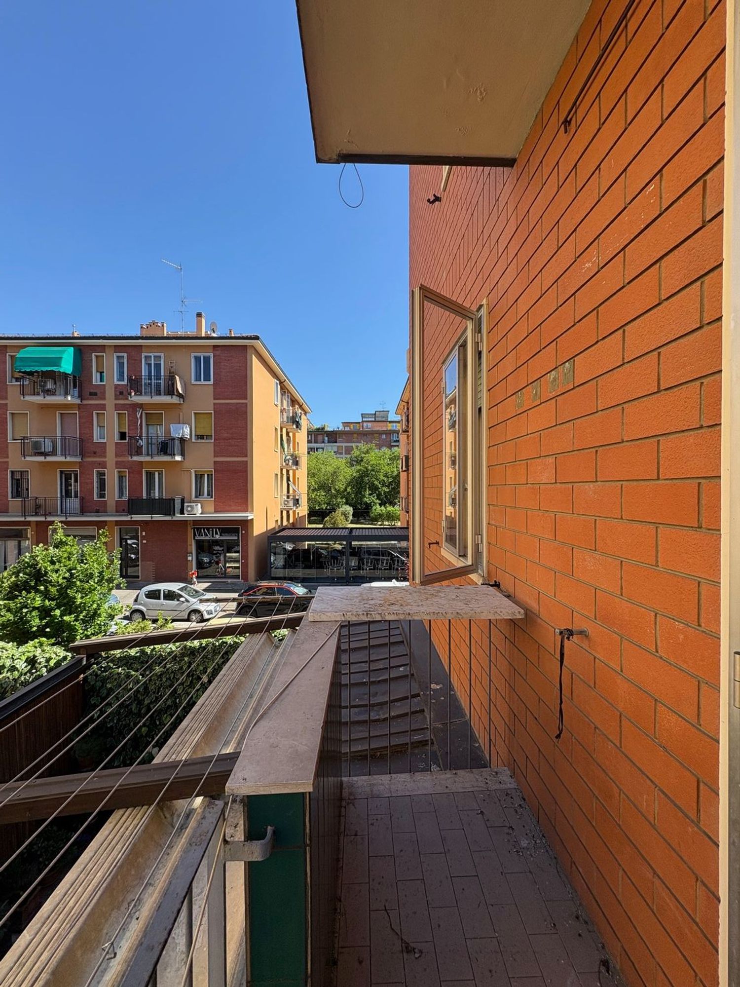 Trilocale in vendita in via via friuli - venezia giulia 8, Bologna