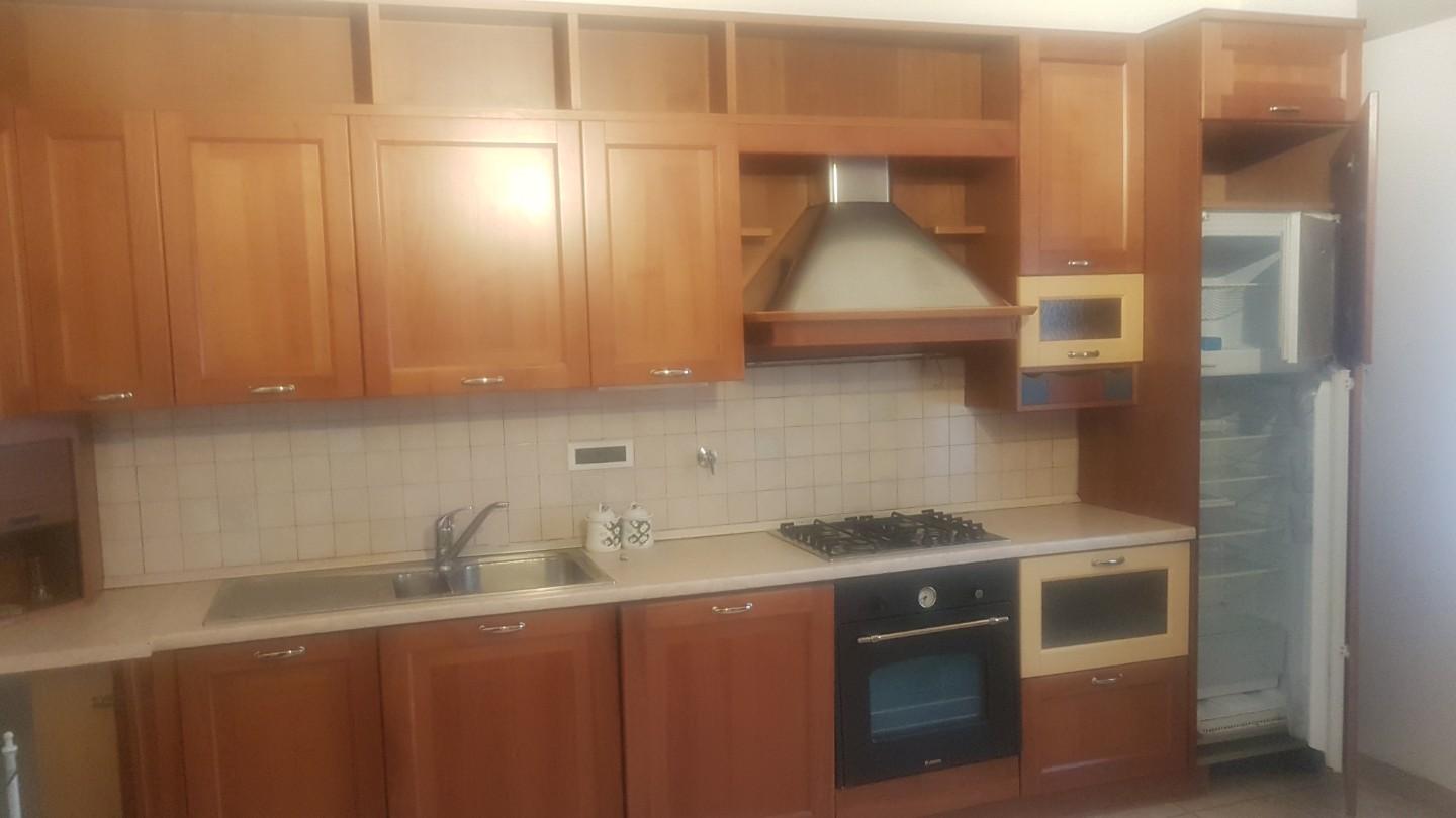Bilocale arredato in affitto a Prato