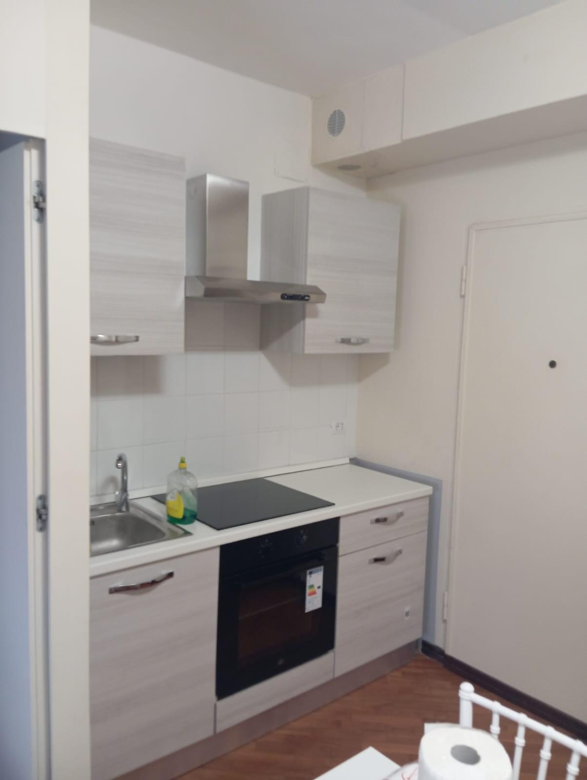 Monolocale arredato in affitto, Prato badie