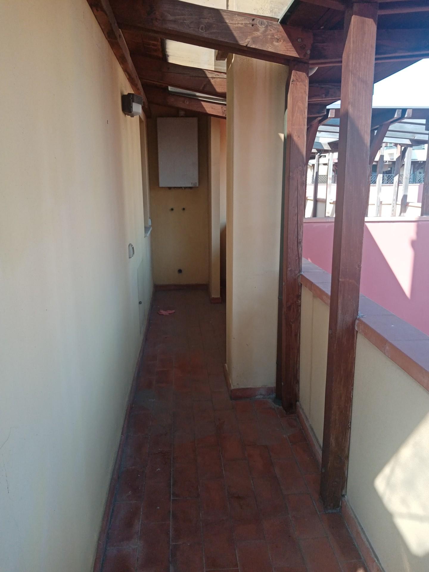Attico con terrazzo, Campi Bisenzio san lorenzo
