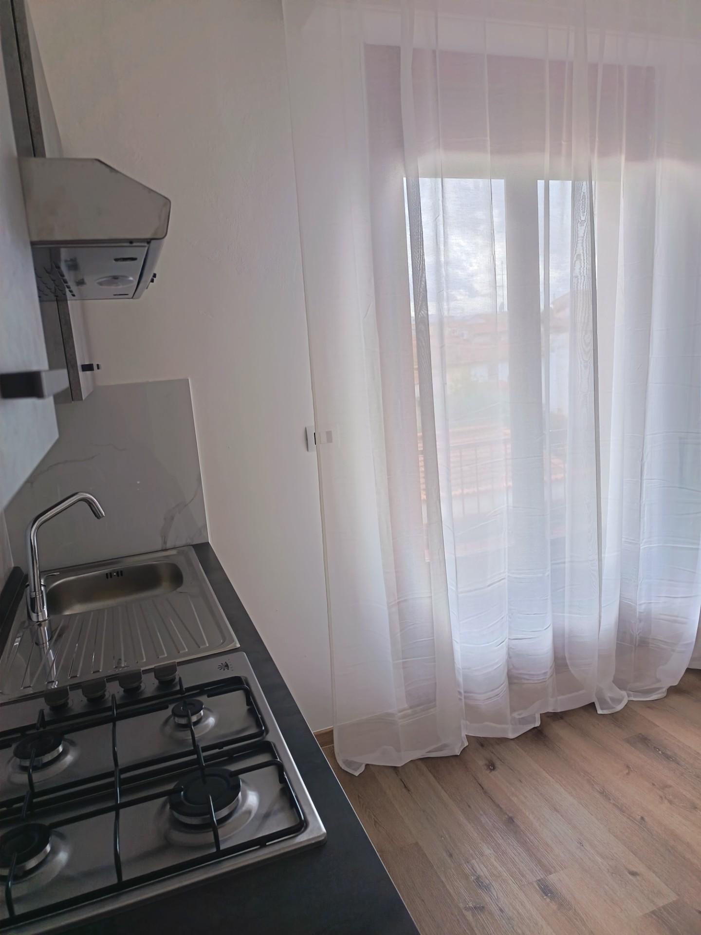 Appartamento con terrazzi, Prato il soccorso