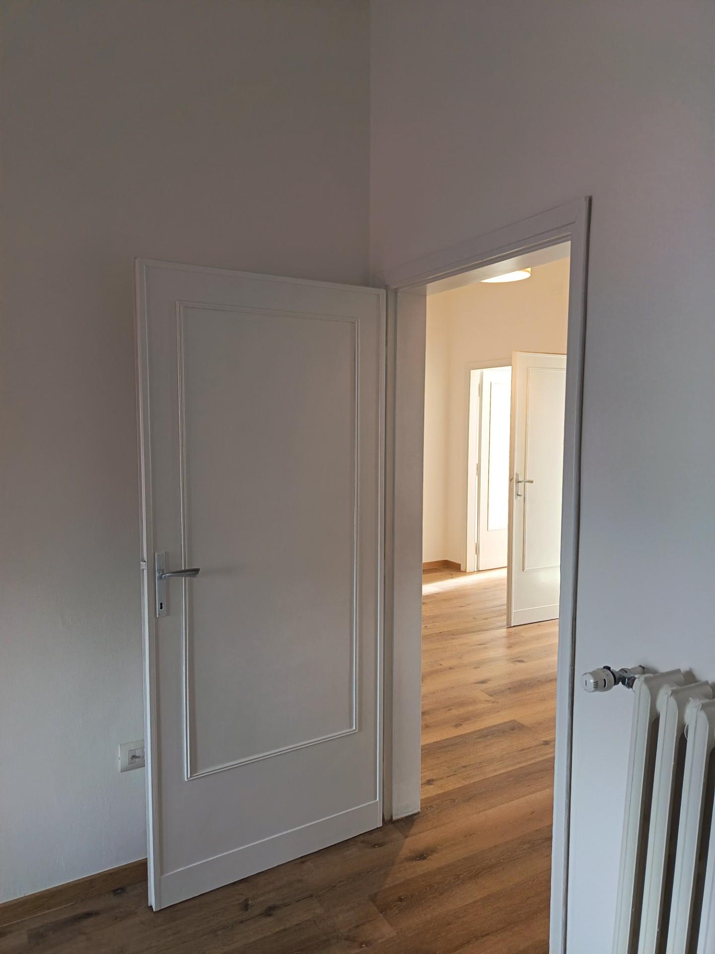 Appartamento con terrazzi, Prato il soccorso