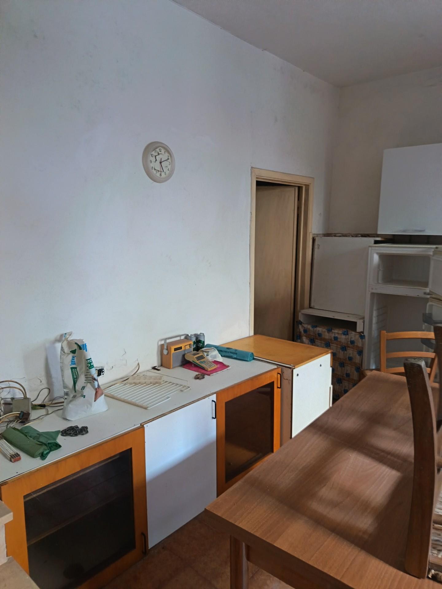 Casa indipendente da ristrutturare, Prato iolo